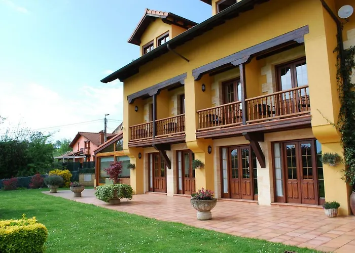 Posada Cabarceno Inn *